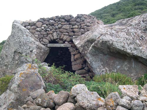 Pantelleria archeologia